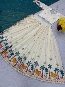 Style traditionnel indien pakistanais pour femmes Nouvelle collection 3 pièces Top prêt-à-porter Plazzo pour les mariages et les fêtes d'été - Product Image 4