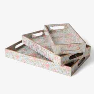 Plateau de service élégant, écologique et durable en bois émaillé avec motif floral pour événements - Product Image 5