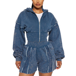 Conjunto corto de dos piezas de alta calidad con capucha recortada por la parte superior, conjunto de pantalones cortos de chándal con detalle de costura en el hombro Vintage lavado - Product Image 3