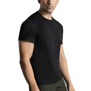 T-shirt de sport décontracté pour homme à manches courtes en polyester de haute qualité, personnalisé avec broderie et motif uni - Product Image 4