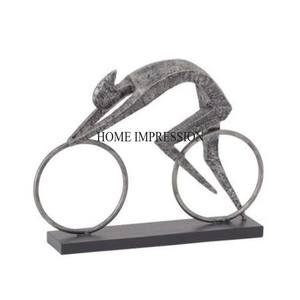 Le plus demandé en laiton fait antique fini figure humaine équitation vélo concepteur maison et bureau bureau décoration Sculpture fournitures - Product Image 2