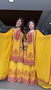 Costume Salwar élégant en soie naturelle lourde avec impression numérique fantaisie vrai miroir travail à la main concepteur dentelle fantaisie tenue de fête parfaite - Product Image 6