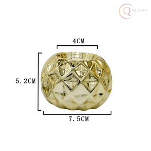 Candelabro de Metal Hecho a Mano para Ramadán |   Portavelas de Diseño Clásico, Impermeable y Duradero, con Características Modernas y Tradicionales - Product Image 4