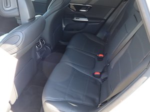 Mercedes-Benz GLC 300 AWD 4MATIC 2024 Usado en Buen Estado - Product Image 6