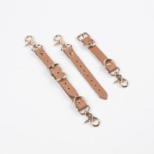 Ensemble de retenue BDSM 16 pièces de différentes couleurs et options de quincaillerie ceinture et menottes de cuisse BDSM-0012 en cuir de vachette véritable - Product Image 4
