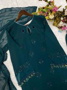 Top y pantalón de trabajo Moti de corte bordado con Secuencia de Georgette de imitación Premium con Dupatta bordada con secuencia - Product Image 5