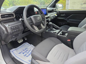 Toyota Tacoma TRD Sport 2025 en parfait état - Product Image 6