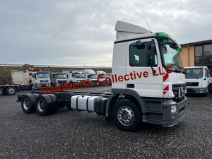 Camión Tractor Usado Mercedes-Benz Actros 2641 6x4 2008, Chasis de Camión Pesado Diésel, Transmisión Manual, Volante a la Izquierda, Euro 2 - Product Image 2