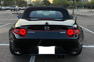 Mazda MX-5 Miata Club 2016 USADO con Volante a la Izquierda/Derecha - Product Image 6