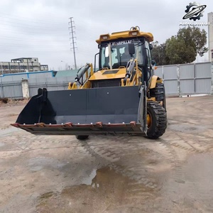 Chargeuse-pelleteuse Caterpillar 420F d'occasion, 11 tonnes, godet de 1,2 m³, marque japonaise d'origine, chargeuse sur pneus moyenne, faible nombre d'heures, certifiée CE - Product Image 6