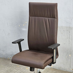 Ergonomic Brown Faux Leather <b>Cushion</b> Office Chair Swivel Base Adjustable Height Contemporary Design for Home Workshop-MF6635N - Product Image 4