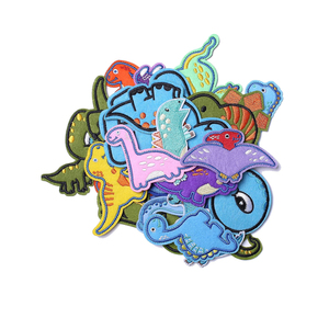 Parches de tela bordados por computadora circular, son parches de tela bordados con insignias de logotipos de marcas registradas - Product Image 1