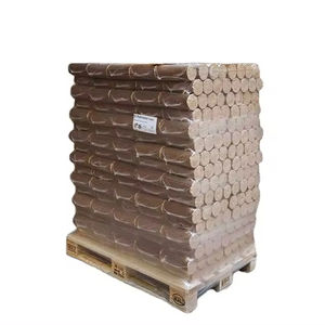 Briquetas de madera de pino con certificación ISO ENplusA1, formato en bolsa de nuevo origen con patrones de polvo, quema de larga duración de madera de pino 100% - Product Image 1