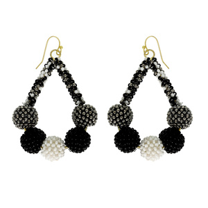 Boucles d'oreilles élégantes et élégantes pour femmes avec 100 perles de verre Design unique en perles légères et confortables - Product Image 2