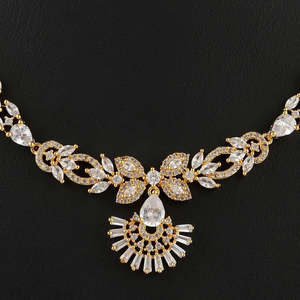 Kundan Jewellery <b>Locket</b> Set - Golden & White - Product Image 2