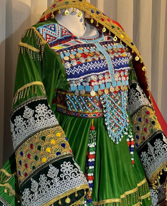 Robe Kuchi élégante pour jeunes filles afghanes Robe afghane avec broderie sur soie - Product Image 1