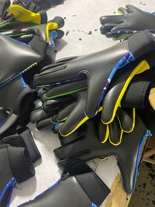 Guantes de Fútbol Gaélico Gaa, Agarre Ligero Antideslizante, Correa de Muñeca Ajustable, Látex Alemán Personalizado, Unisex, Alta Calidad - Product Image 4