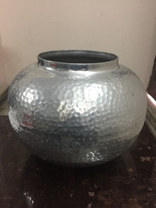 TVAKM-1007 élégant contemporain noël fleur Vase Durable en aluminium fer table fêtes décor à la maison pièce centrale taille M - Product Image 6