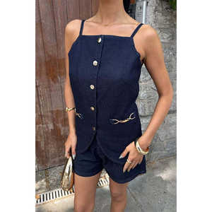 Conjunto de Top Corto y Pantalones Cortos Vaqueros con Botones y Accesorios Dorados 10173 con Elementos de Moda - Product Image 6