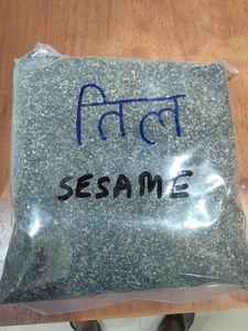 Polvo Estimulante Capilar Vegano 2 en 1 Más Vendido con Bhringraj, Moringa, Amla y Jatamasi para el Crecimiento del Cabello y la Prevención de la Caída - Product Image 5