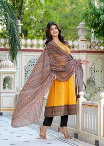 Kurta Anarkali en coton à imprimé géométrique avec dupatta, coupe régulière élégante, confortable, vêtement ethnique indien pour femmes, traditionnel - Product Image 5