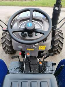 LOVOLTE254R 25HP 4WD Farm <b>Tractor</b> <b>Trailer</b> with Motor Quick Attach Loader & Standard Bucket 2000kg Capacity High Productivity - Product Image 3