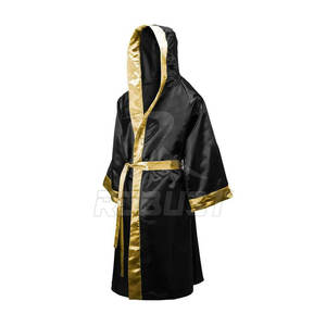 Robe de boxe en satin de haute qualité sur mesure avec capuche et logo de marque personnalisé coupe universelle - Product Image 3