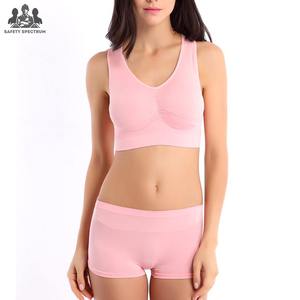Ensemble de soutien-gorge et short de sport pour femmes |   Conception sans couture hautement extensible |   Vêtements de sport respirants et écologiques à séchage rapide |   Vente en gros - Product Image 1