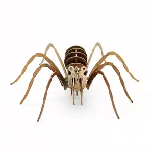 Araignée Art Moderne Vert Noir Résine Espace Décoration Maison Salon Chambre Showroom Échantillon Chambre Souvenir Cadeau - Product Image 2