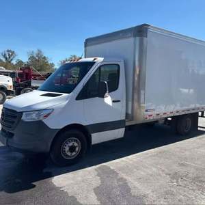 COMPRA CAMIONES MERCEDES-BENZ SPRINTER 100 - Product Image 1