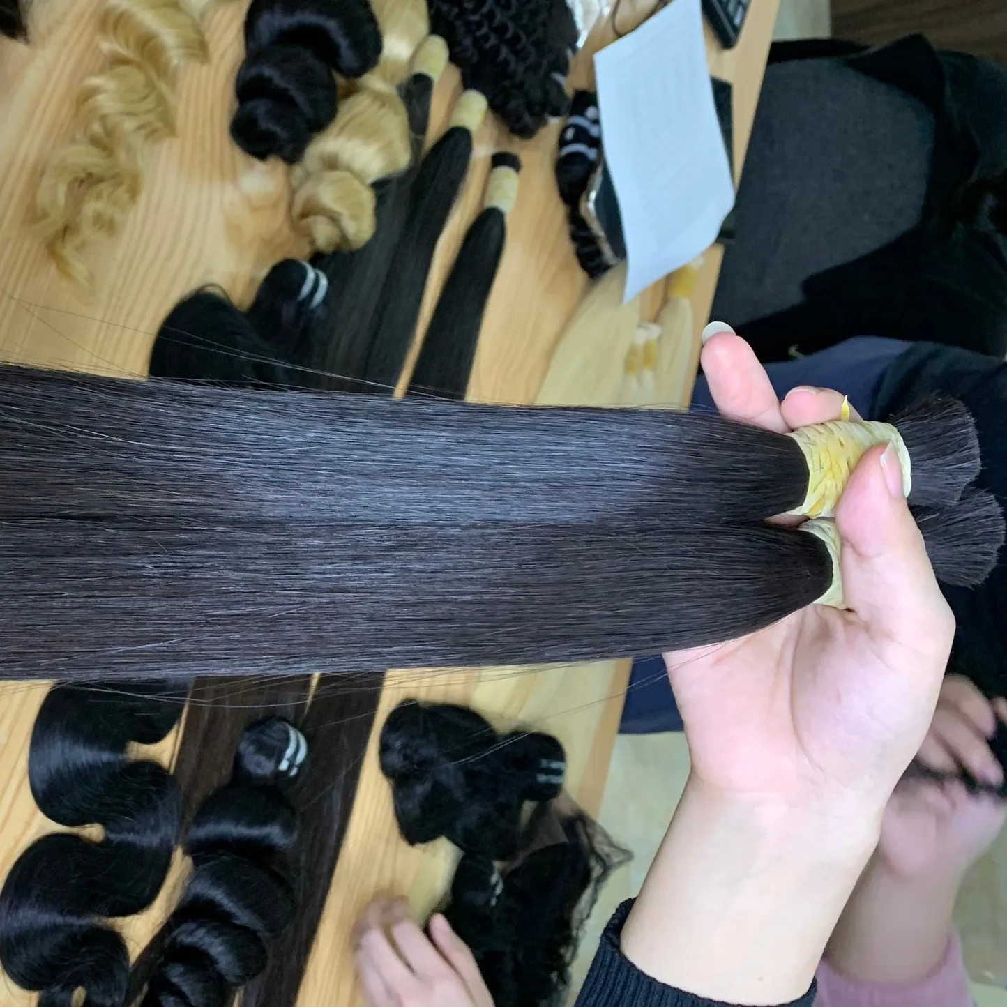 Negotiable Price 2022 Vietnamese Hair Supplier Bone Straight Natural Color Bulk Human Hair Extensions 24 Hours Services