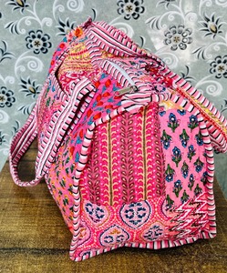 Sac de voyage de luxe en coton matelassé à imprimé sport, grande capacité, durable, avec fermeture à glissière - Product Image 4