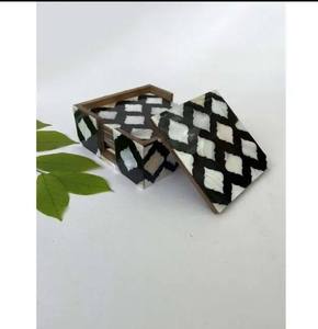 Juego de 4 Posavasos Cuadrados de Nácar, Tapetes de Pizarra en Paquete a Granel, Diseño en Blanco, Posavasos con Respaldo Metálico para el Hogar y Eventos - Product Image 4