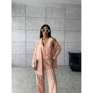 Ensemble veste et pantalon en lin rayé orange pour femmes - Product Image 6