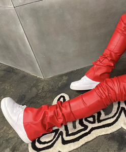 Venta caliente de alta calidad cuero estrella streetstyle bordado estilo de moda para los hombres rasgados pantalones vaqueros de cuero apilados hombres - Product Image 5