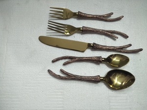 Bonito diseño, gran oferta, juego de cucharas plateadas de estilo Vintage con caja de regalo, acero inoxidable, compra directa de la fábrica India para hoteles - Product Image 3