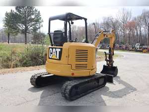 Mini-excavatrice Caterpillar 303.5E2 CR 2018 d'occasion avec peu d'heures, excellent état, hydraulique Kawasaki - Product Image 2