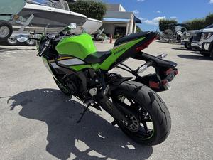 Motocicleta Ninja ZX-6R ABS Edición KRT 2025 - Product Image 5