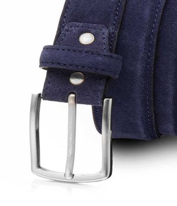 Elegante Cinturón de Cuero para Hombre con Hebilla de Aleación Metálica Premium, Ajustable y Cómodo para Negocios, Casual, Moda y Jeans - Product Image 3
