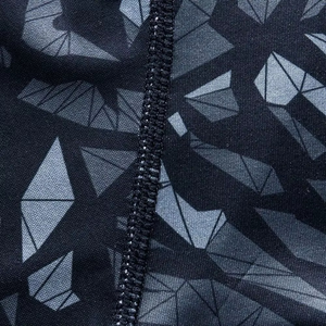 T-shirt de compression Rash Guard à motif guerrier, conçu par un illustrateur japonais, en tissu extensible et anti-transpiration pour le BJJ Jiu-Jitsu - Product Image 4