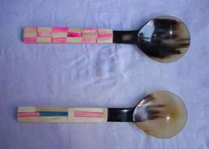 Ensemble de serveurs à salade avec poignée en résine, outils de cuisine en bois de mangue d'acacia naturel - Product Image 4