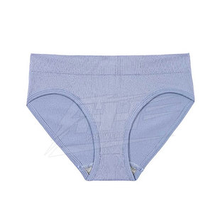 Ensemble de lingerie sexy et élégante pour femmes, en dentelle de luxe, en spandex/nylon de qualité supérieure, soutien-gorge et culotte pour femmes - Product Image 3