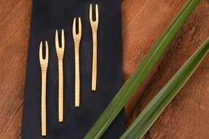 Ensemble de fourchettes en acier inoxydable faites à la main avec manche élégant en corne, parfait pour la cuisine, les voyages, les dîners, les mariages et l'usage domestique en Inde - Product Image 5