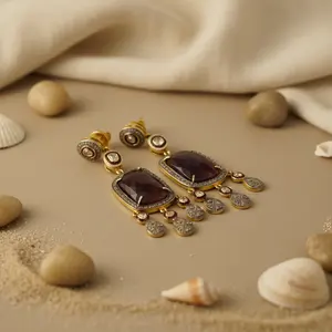 Boucles d'oreilles en forme d'étoile en or vintage plaqué or avec accent en vermeil et diamant, bijoux en platine pour les mariages et les fêtes - Product Image 3