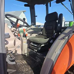 รถแทรกเตอร์ M7040D Kubota - Product Image 6