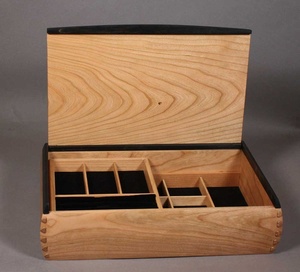 Boîte-cadeau traditionnelle en bois de haute qualité Boîte en bois coulissante fonctionnelle en bois finie offrant une boîte en bois de la meilleure qualité - Product Image 4