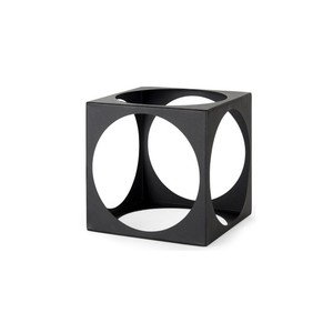 Una escultura artesanal bellamente elaborada hecha de aluminio fundido duradero diseñado para parecerse al icónico gato - Product Image 3