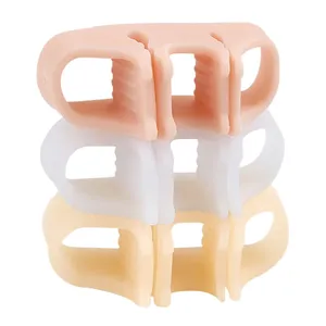 Espaciadores de dedos Melenlt para una alineación correcta: alisadores de <span class=keywords><strong>juanetes</strong></span> y dedos en martillo, insertos de sandalias con <span class=keywords><strong>chanclas</strong></span> para hombres y mujeres - Product Image 6