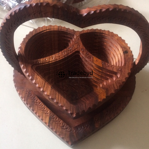 Panier à fruits secs et de service multifonctionnel moderne en bois naturel écologique de qualité supérieure, fait à la main par Tradebyd - Product Image 2