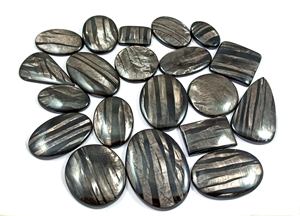 พลอยสีดำขัดขัดทรงหลังเบี้ยไฮเพอร์สทีนธรรมชาติสำหรับเครื่องประดับขนาดและรูปทรงตามสั่งสำหรับนักออกแบบ - Product Image 6